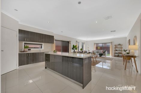Property photo of 12 Cotchin Close Wollert VIC 3750