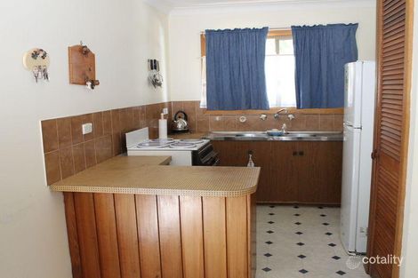 Property photo of 2/5 Cornwall Avenue Gorokan NSW 2263