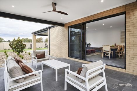 Property photo of 3 Gem Parade Wollert VIC 3750