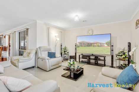 Property photo of 14 Neesan Court Hampton Park VIC 3976