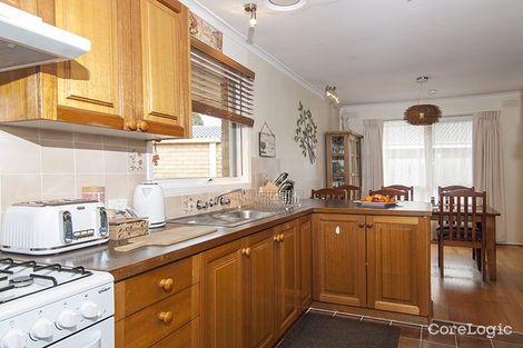 Property photo of 17 Putt Grove Keysborough VIC 3173