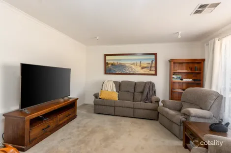 Property photo of 15 Albatross Street Wallaroo SA 5556