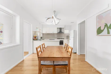 Property photo of 33 Wandoo Avenue Clarinda VIC 3169