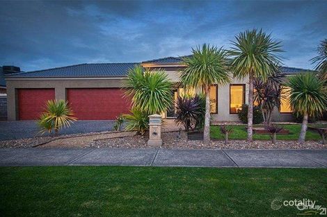 72 Livingstone Bvd, Pakenham, VIC 3810