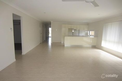 Property photo of 27 Orangeberry Circuit Mount Low QLD 4818