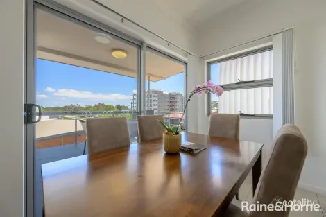 Property photo of 9/11 Glenlyon Street Gladstone Central QLD 4680
