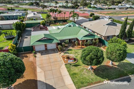 Property photo of 18 McGillivray Crescent Somerville WA 6430