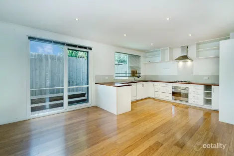 Property photo of 11 Burunda Road Rosebud VIC 3939