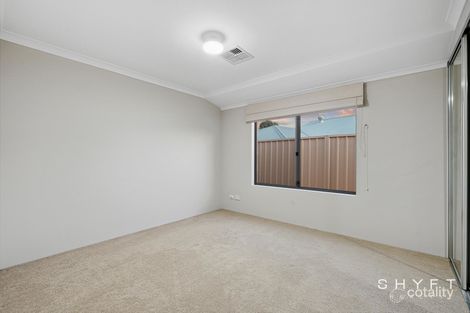 Property photo of 13 Dinsdale Place Hamersley WA 6022