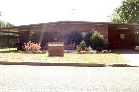 2/20 Lawrence St, Biloela, QLD 4715