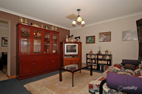 Property photo of 6 Pyrenees Court Caversham WA 6055