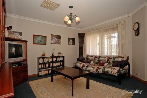 Property photo of 6 Pyrenees Court Caversham WA 6055