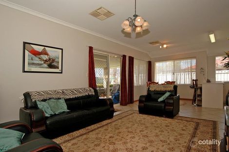 Property photo of 6 Pyrenees Court Caversham WA 6055