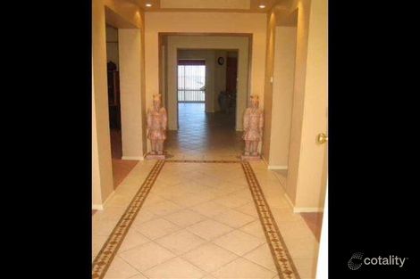 Property photo of 18 Costata Court Voyager Point NSW 2172