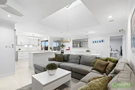 Property photo of 1 Marche Court Petrie QLD 4502