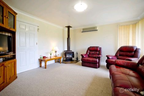 Property photo of 57 Bellbird Crescent Blaxland NSW 2774