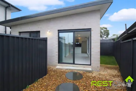 20 Woodbury Cct, Campbelltown, NSW 2560