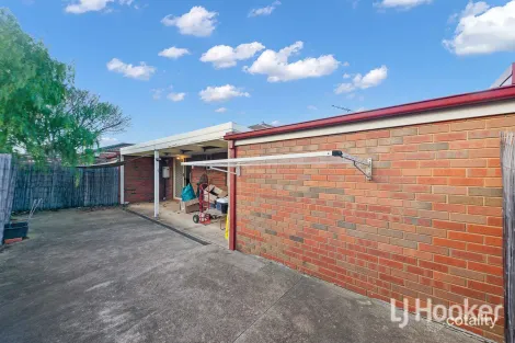 Property photo of 3/18-20 Henry Street Melton VIC 3337