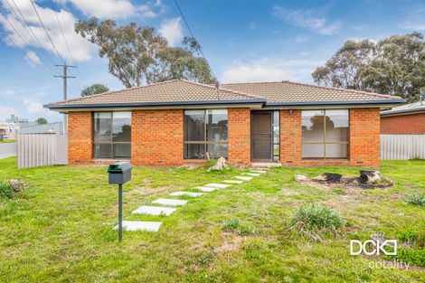 320 Mackenzie St W, Kangaroo Flat, VIC 3555