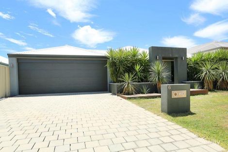 6 Ada Lane, Lakelands, WA 6180