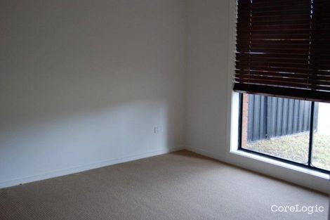 Property photo of 11 Woodlands Place Lalor VIC 3075