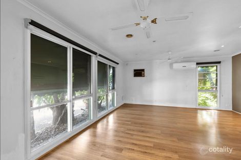 Property photo of 94 Racecourse Road Pakenham VIC 3810
