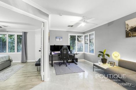Property photo of 5 The Spit Kallaroo WA 6025