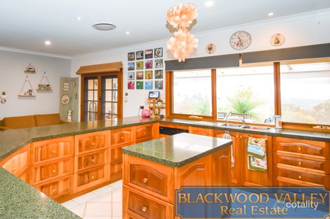 Property photo of 19 Silver Birch Heights Kangaroo Gully WA 6255