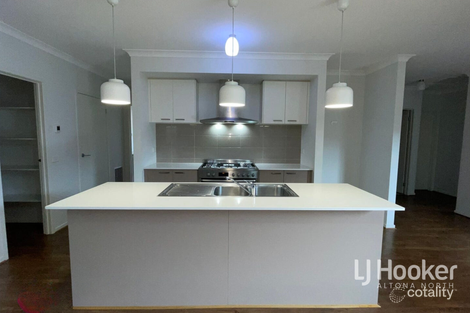 Property photo of 3 Aberfeldy Grove Wollert VIC 3750