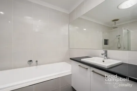 Property photo of 28 Whitton Avenue Kialla VIC 3631