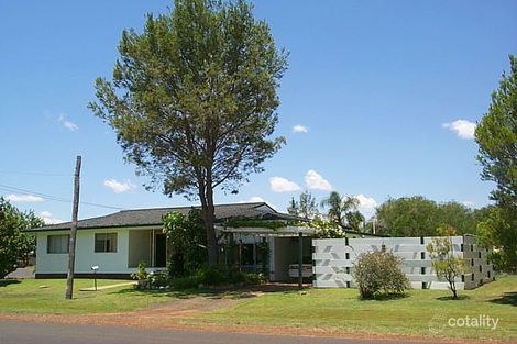10 Wyley St, Dalby, QLD 4405