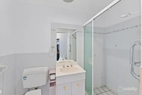 Property photo of 2/36-38 Chermside Street Wellington Point QLD 4160