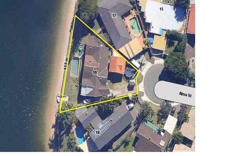 Property photo of 19 Alma Street Broadbeach Waters QLD 4218