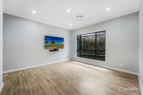 Property photo of 9 Kingsman Avenue Elderslie NSW 2570