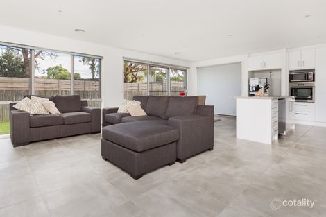 Property photo of 14A Sinclair Street Somerville VIC 3912