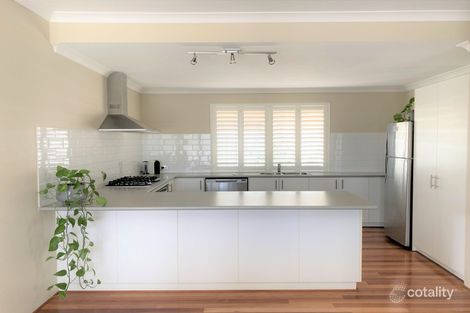 Property photo of 5 Masthead Close Jindalee WA 6036