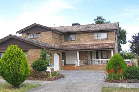 Property photo of 7 Beresford Close Doncaster East VIC 3109