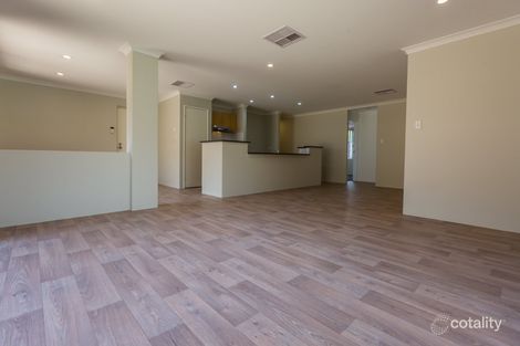 Property photo of 31 Mica Mews Wattle Grove WA 6107