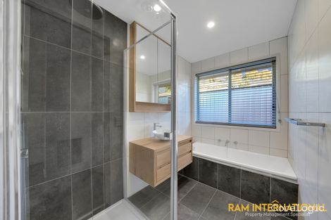 Property photo of 2 Wattle Grove Point Cook VIC 3030