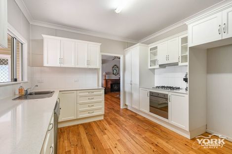 Property photo of 138 Tourist Road Rangeville QLD 4350