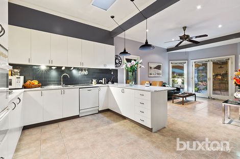 Property photo of 21 Glen Orme Avenue McKinnon VIC 3204