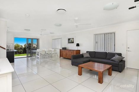 Property photo of 5/2 Photinia Crescent Mountain Creek QLD 4557