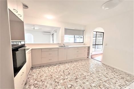 Property photo of 17 Aratula Street Sunnybank Hills QLD 4109