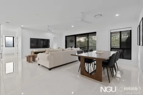Property photo of 29 Dee Street Deebing Heights QLD 4306