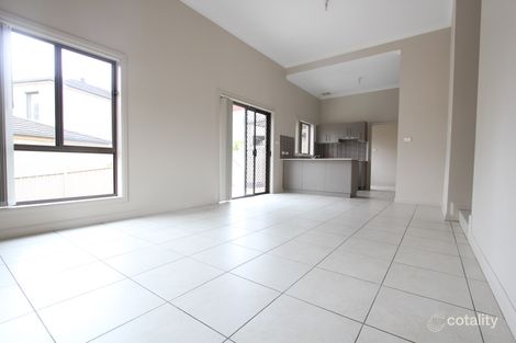 Property photo of 1/6-10 Kendall Drive Casula NSW 2170