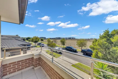 Property photo of 9 Topcliffe Crescent Truganina VIC 3029