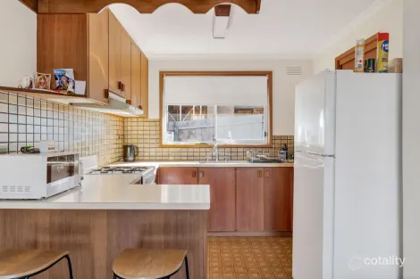 Property photo of 2/171 Barrabool Road Highton VIC 3216