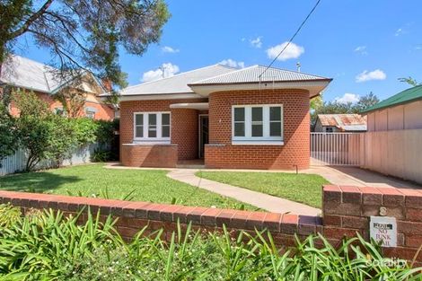 8 Little Best St, Wagga Wagga, NSW 2650