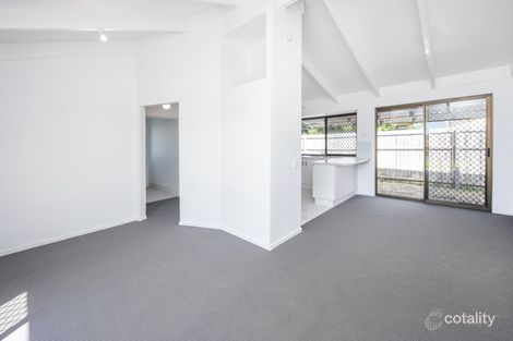 Property photo of 1/2 Ash Court Arundel QLD 4214