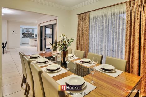 Property photo of 31 Willowleaf Close Stretton QLD 4116